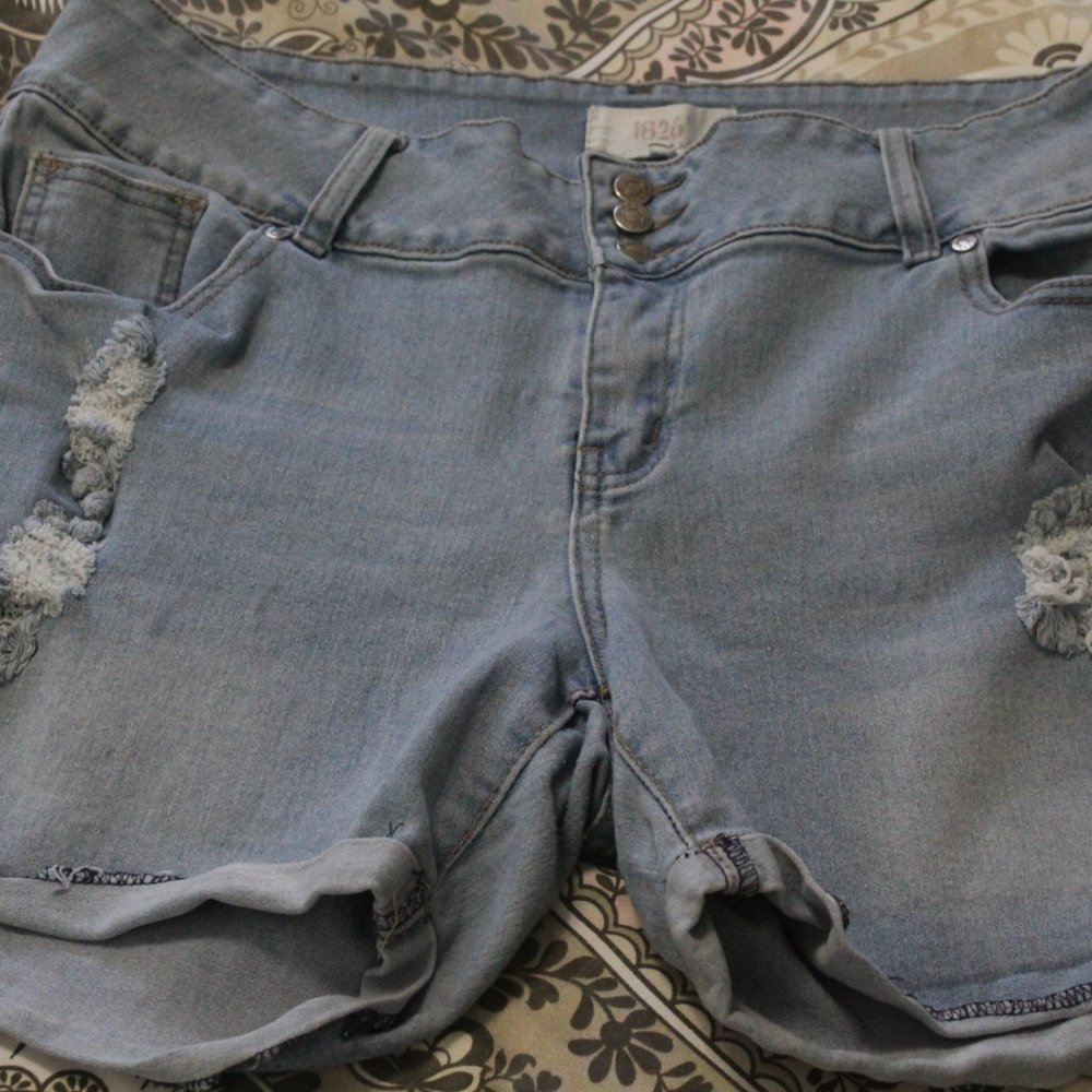 1826 Jean shorts, Size 20